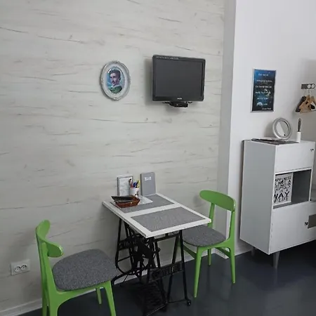 アパート Tesla Space